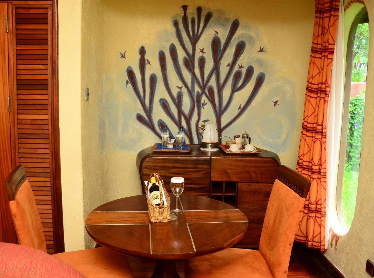Amboseli Serena Safari Lodge Buitenkant foto